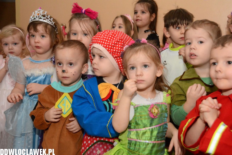 Bal karnawałowy w przedszkolu Jaś i Małgosia