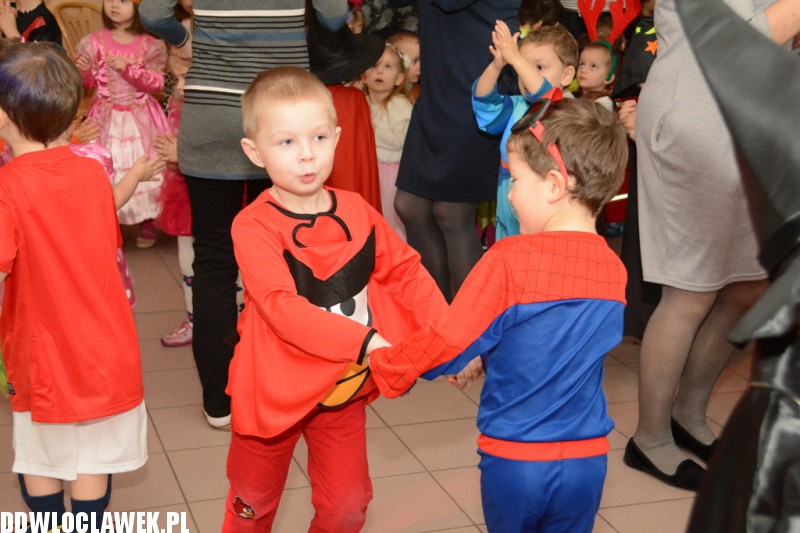 Bal karnawałowy w przedszkolu Jaś i Małgosia