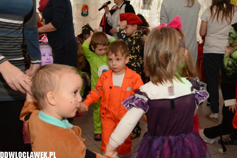 Bal karnawałowy w przedszkolu Jaś i Małgosia