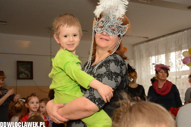 Bal karnawałowy w przedszkolu Jaś i Małgosia