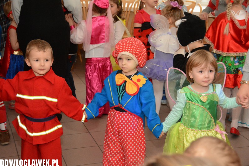 Bal karnawałowy w przedszkolu Jaś i Małgosia