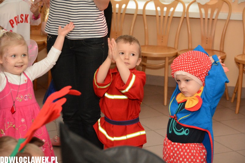 Bal karnawałowy w przedszkolu Jaś i Małgosia