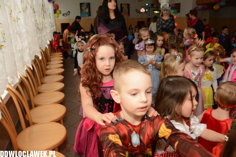 Bal karnawałowy w przedszkolu Jaś i Małgosia