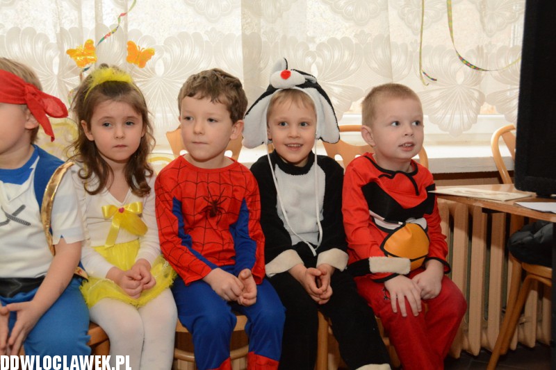 Bal karnawałowy w przedszkolu Jaś i Małgosia