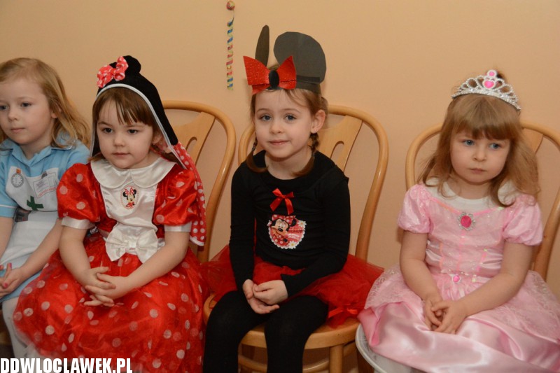 Bal karnawałowy w przedszkolu Jaś i Małgosia