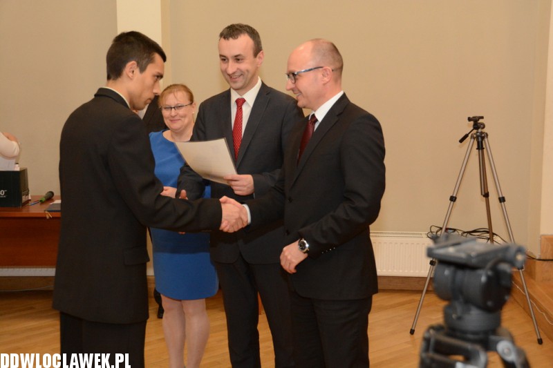 Prezydent wręczył nagrody sportowcom