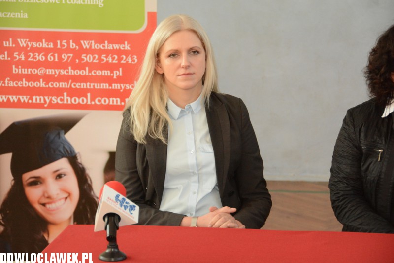 Wręczenie certyfikatów dla uczniów LMK