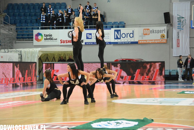 Cheerleaderki Anwilu na meczu z Polpharmą