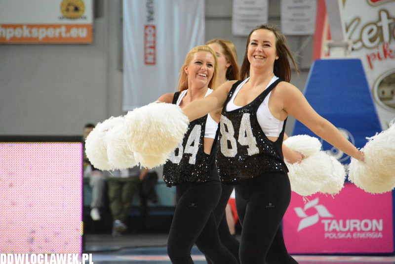 Cheerleaderki Anwilu na meczu z Polpharmą