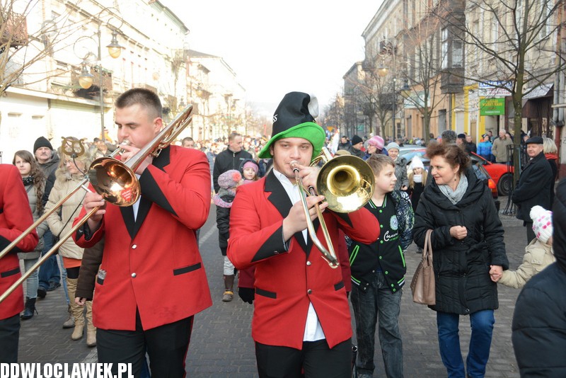 Korowód grup zapustnych we Włocławku