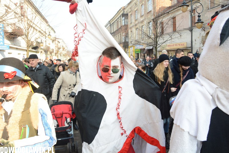 Korowód grup zapustnych we Włocławku