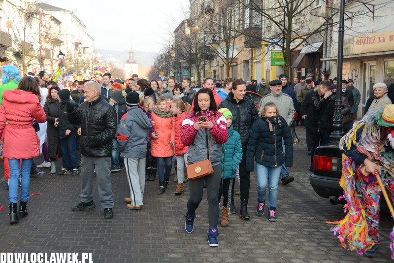 Korowód grup zapustnych we Włocławku