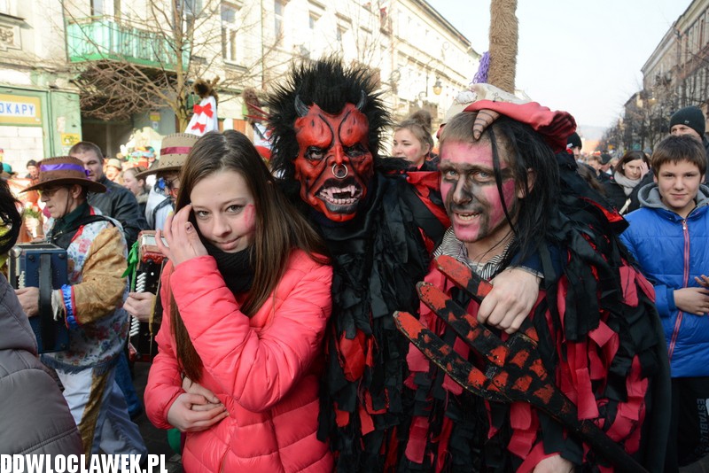 Korowód grup zapustnych we Włocławku