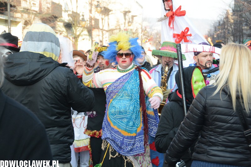 Korowód grup zapustnych we Włocławku