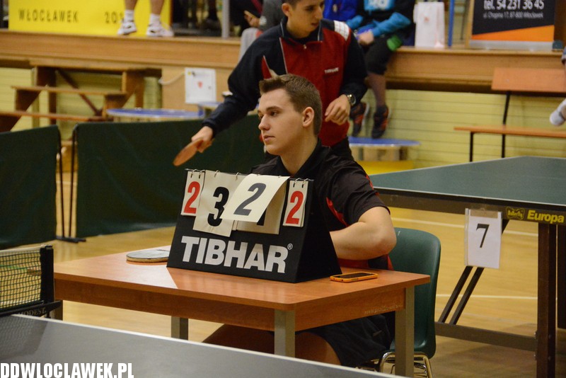 Turniej tenisa stołowego w hali OSiR