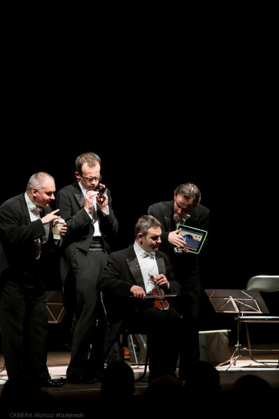 Grupa MoCarta w Browarze B