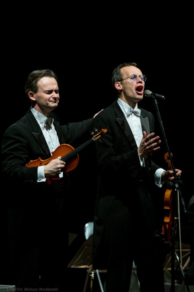 Grupa MoCarta w Browarze B