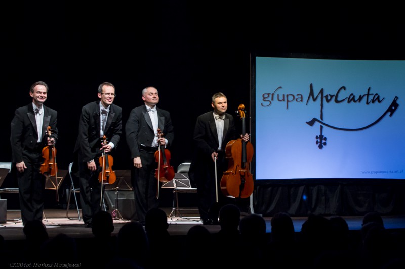 Grupa MoCarta w Browarze B