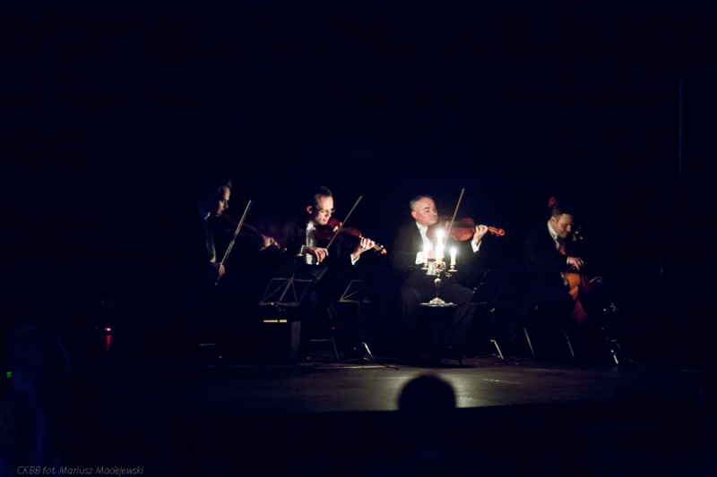 Grupa MoCarta w Browarze B