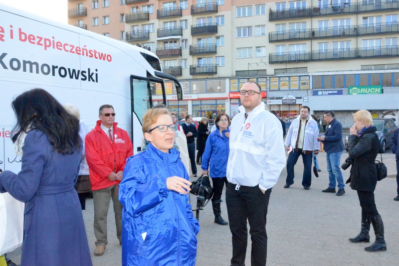 Bronkobus na placu Wolności