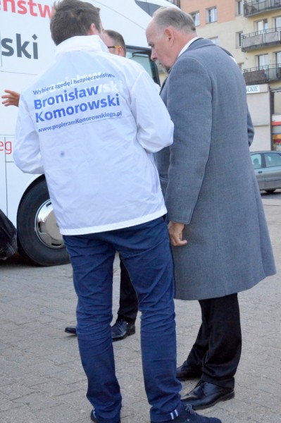 Bronkobus na placu Wolności