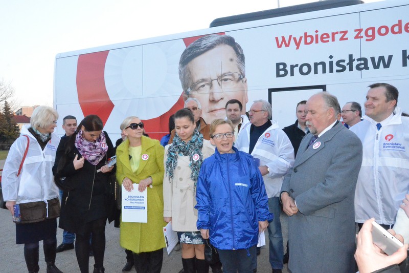 Bronkobus na placu Wolności
