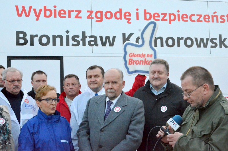 Bronkobus na placu Wolności