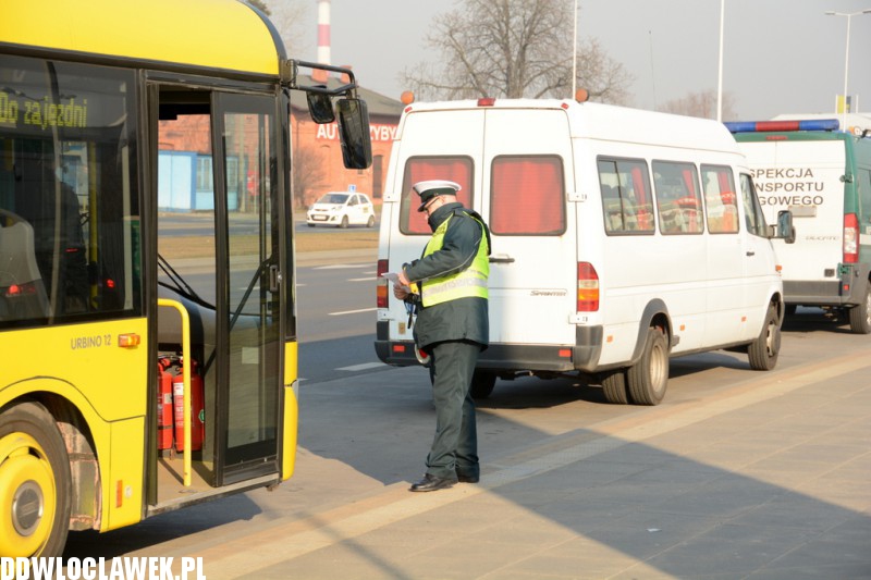 Kontrola trzeźwości na dworcu