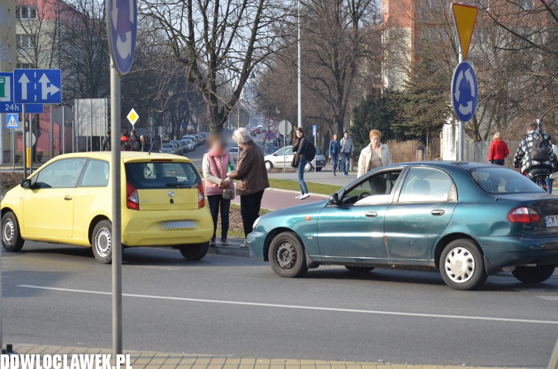 Kolizja na rondzie Chopina/Okrężna
