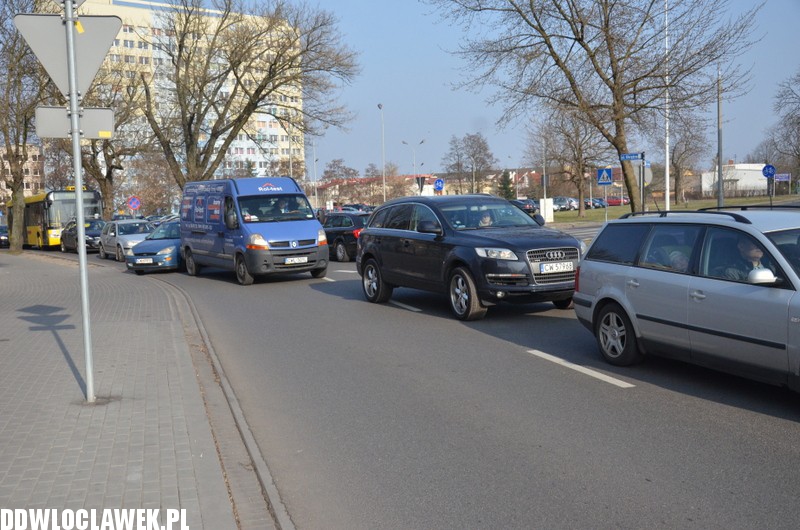 Kolizja na rondzie Chopina/Okrężna