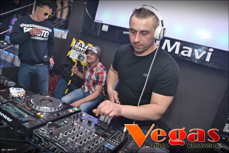 Wielkanoc w klubie Vegas część II