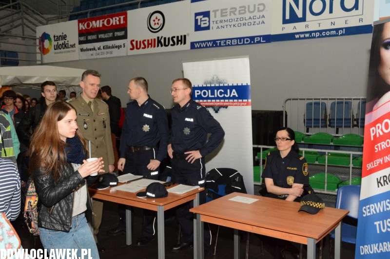 Dzień pierwszy targów szkół i pracy