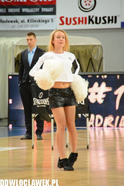Cheerleaderki na meczu ze Śląskiem