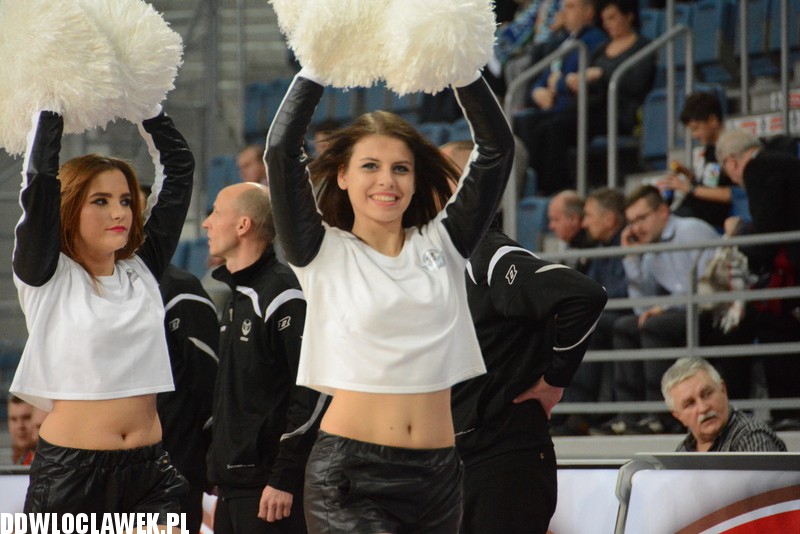 Cheerleaderki na meczu ze Śląskiem