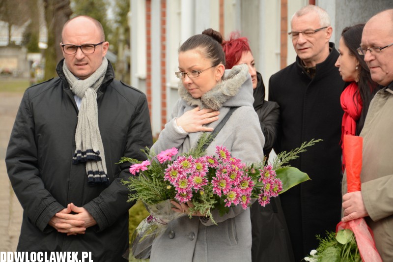 Prezydent złożył kwiaty na grobie