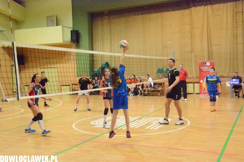 Siatkarski turniej mikstów