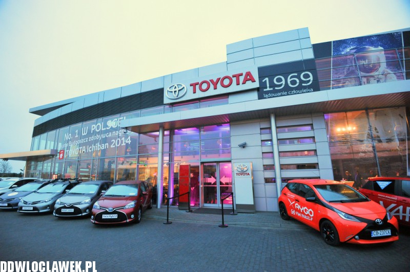 Premiera Toyoty Avensis
