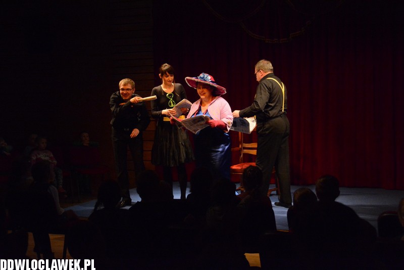 Pchła Szachrajka w teatrze