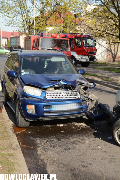 Kolizja trzech aut na ulicy Leśnej