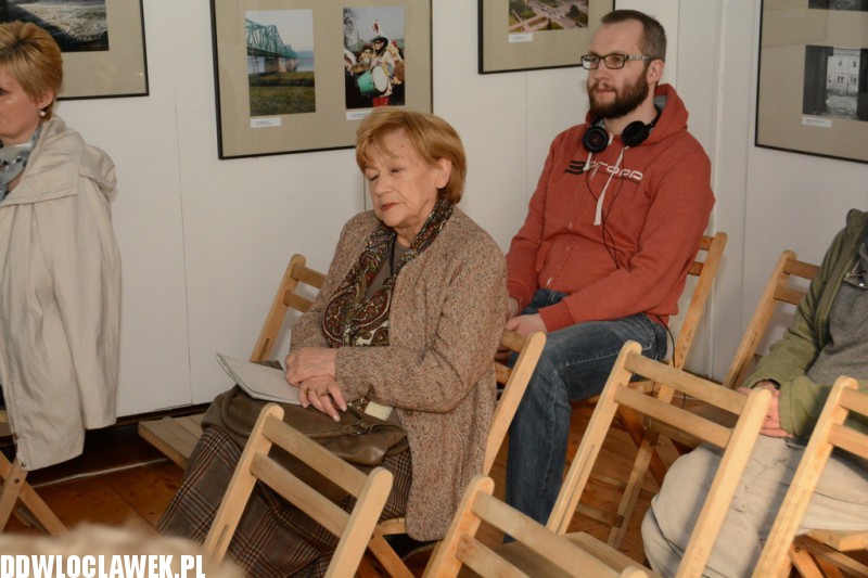 Zakręty w sztuce polskiej po 1945 roku