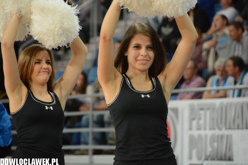 Cheerleaderki Anwilu na meczu z AZS