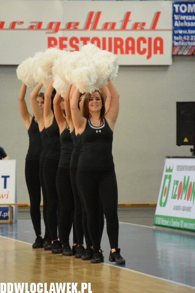 Cheerleaderki Anwilu na meczu z AZS