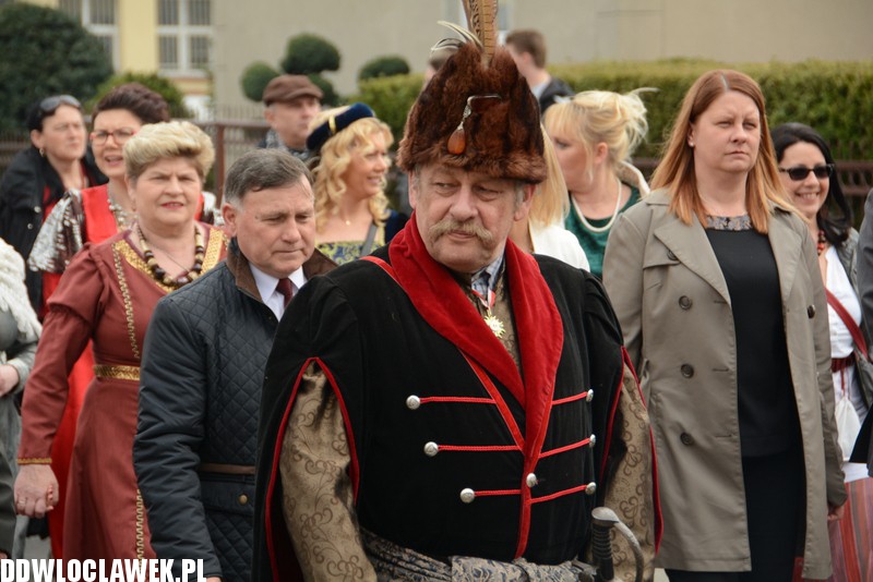 Korowód historyczny w Kowalu