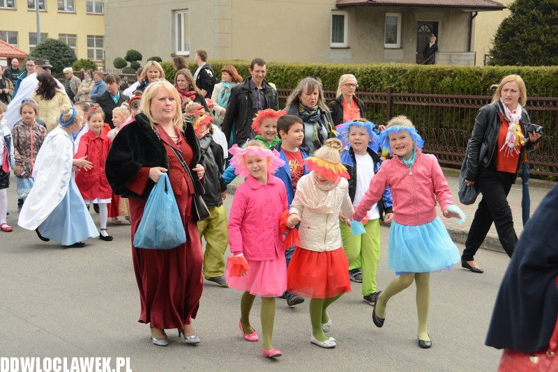 Korowód historyczny w Kowalu
