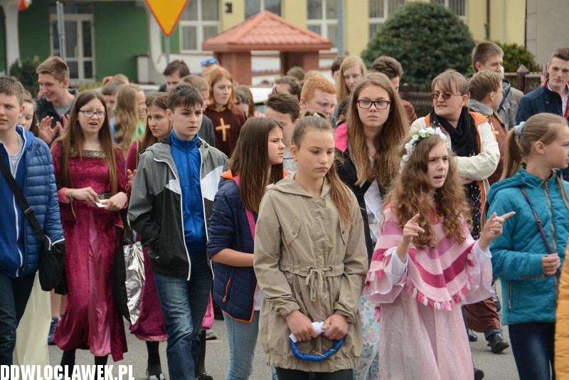 Korowód historyczny w Kowalu