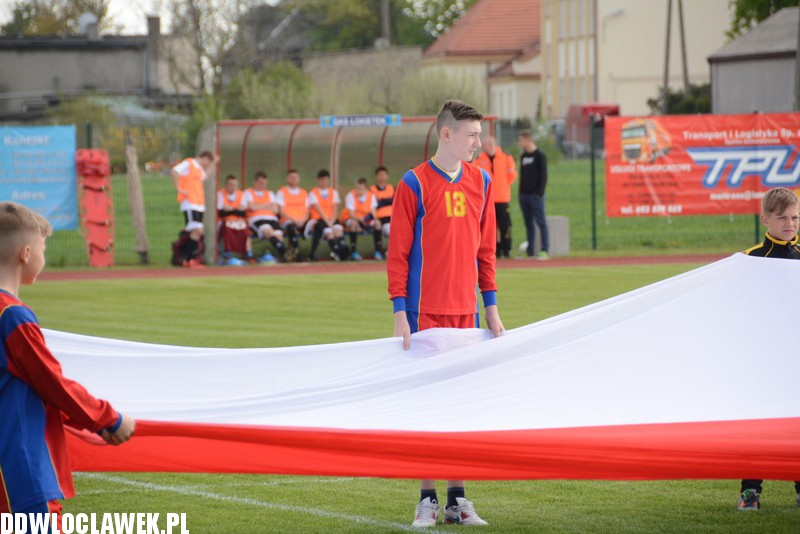 Patriotyczna oprawa meczu Łokietka
