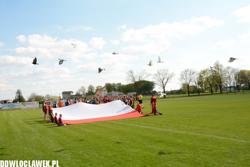 Patriotyczna oprawa meczu Łokietka