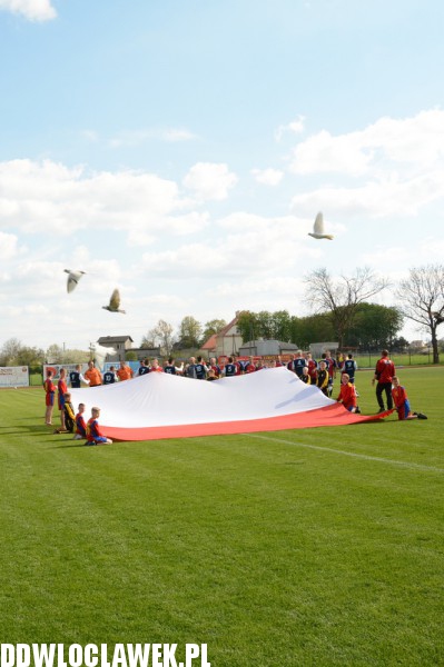Patriotyczna oprawa meczu Łokietka