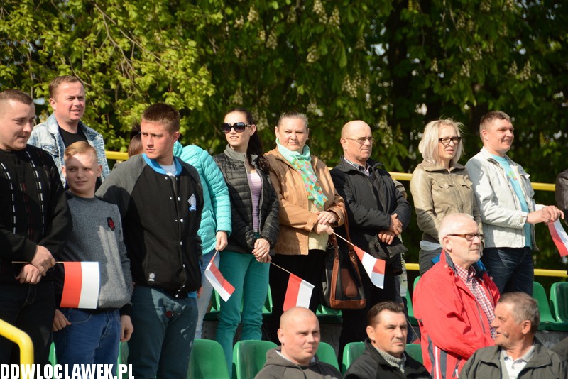 Patriotyczna oprawa meczu Łokietka