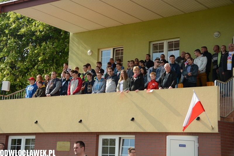 Patriotyczna oprawa meczu Łokietka